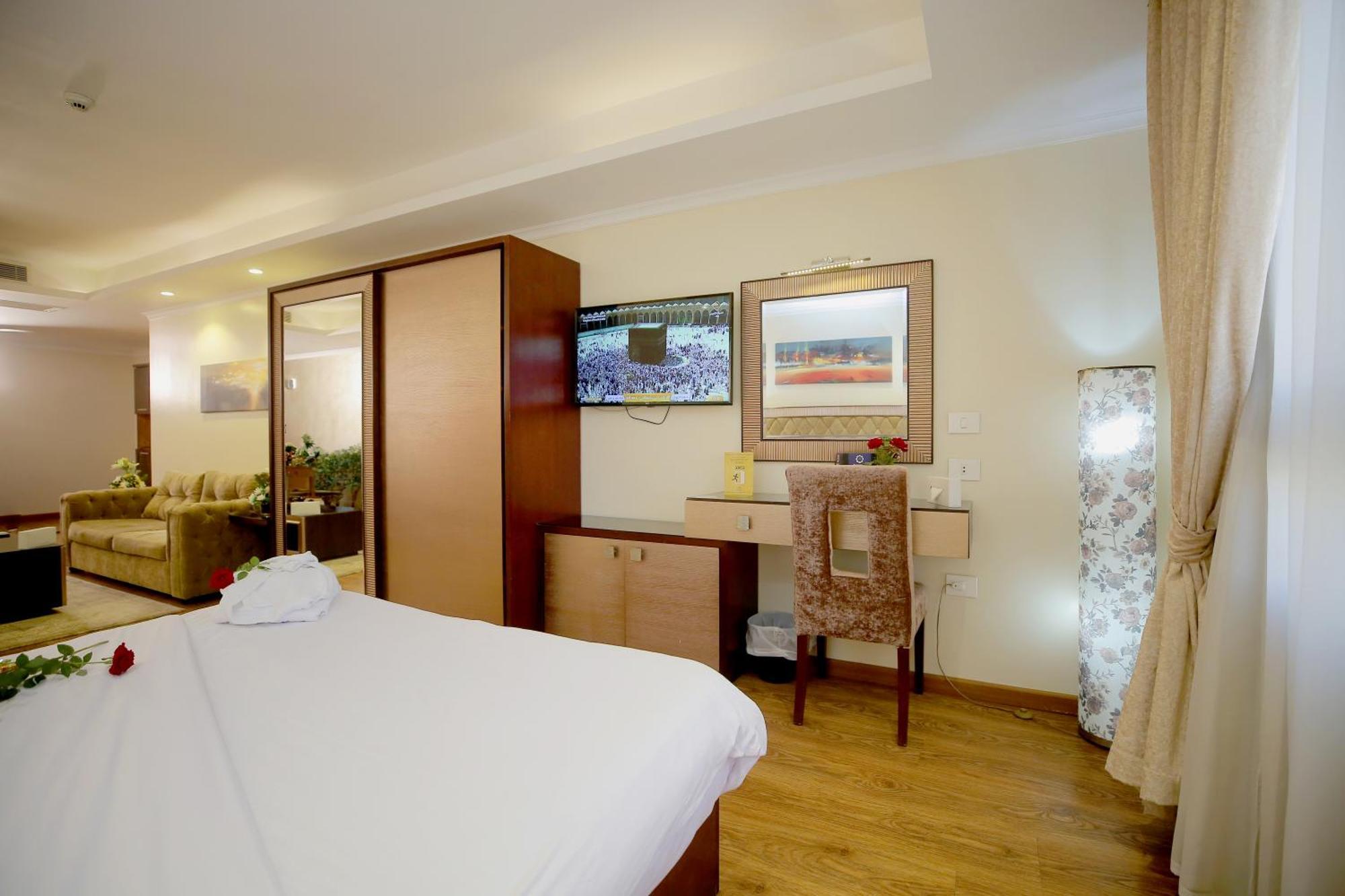 Cairo Taj Hotels & Suites - Dokki ภายนอก รูปภาพ