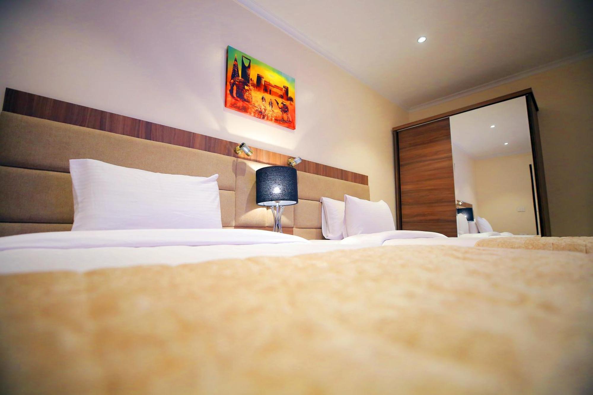 Cairo Taj Hotels & Suites - Dokki ภายนอก รูปภาพ