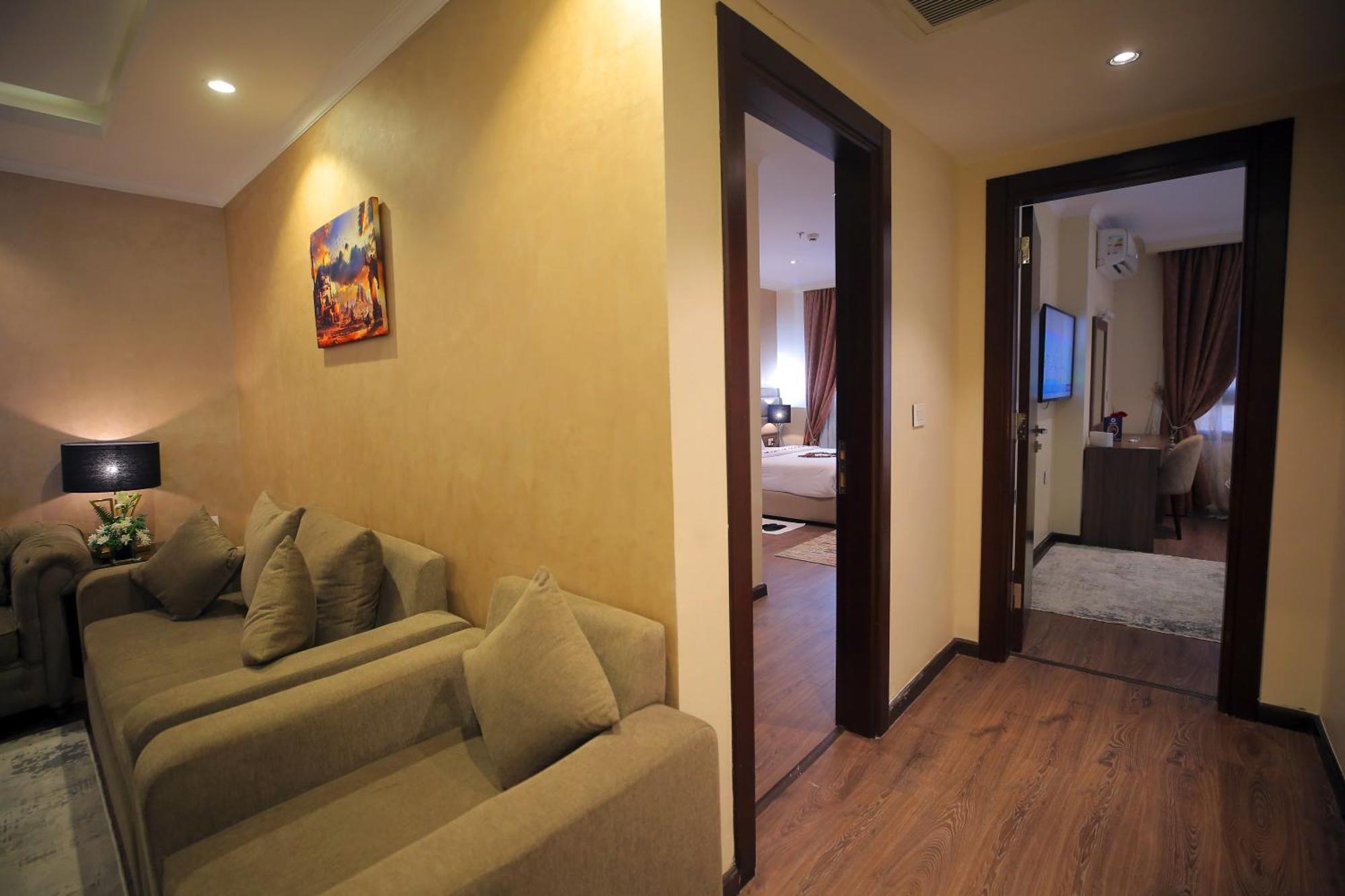 Cairo Taj Hotels & Suites - Dokki ภายนอก รูปภาพ