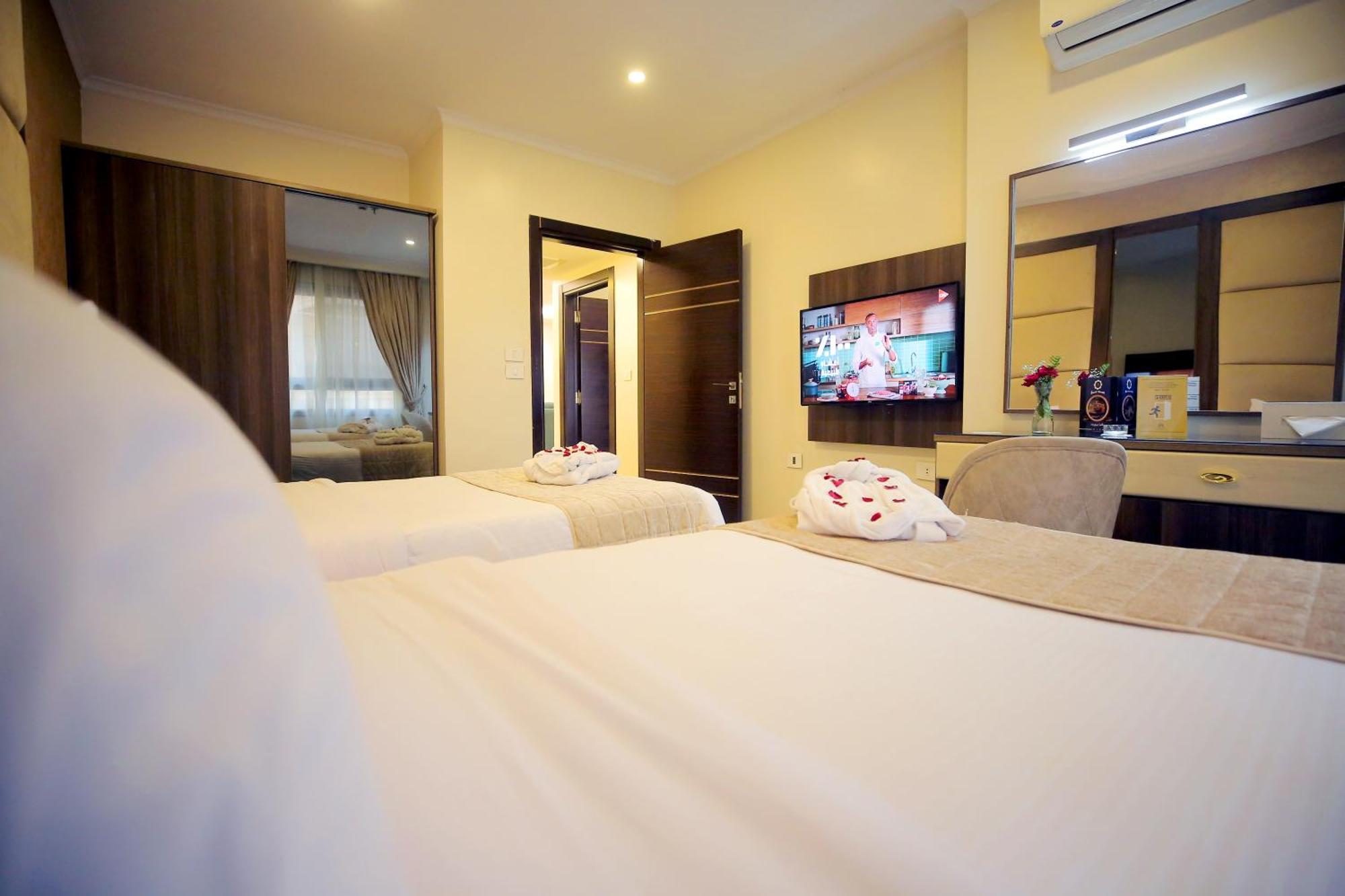 Cairo Taj Hotels & Suites - Dokki ภายนอก รูปภาพ