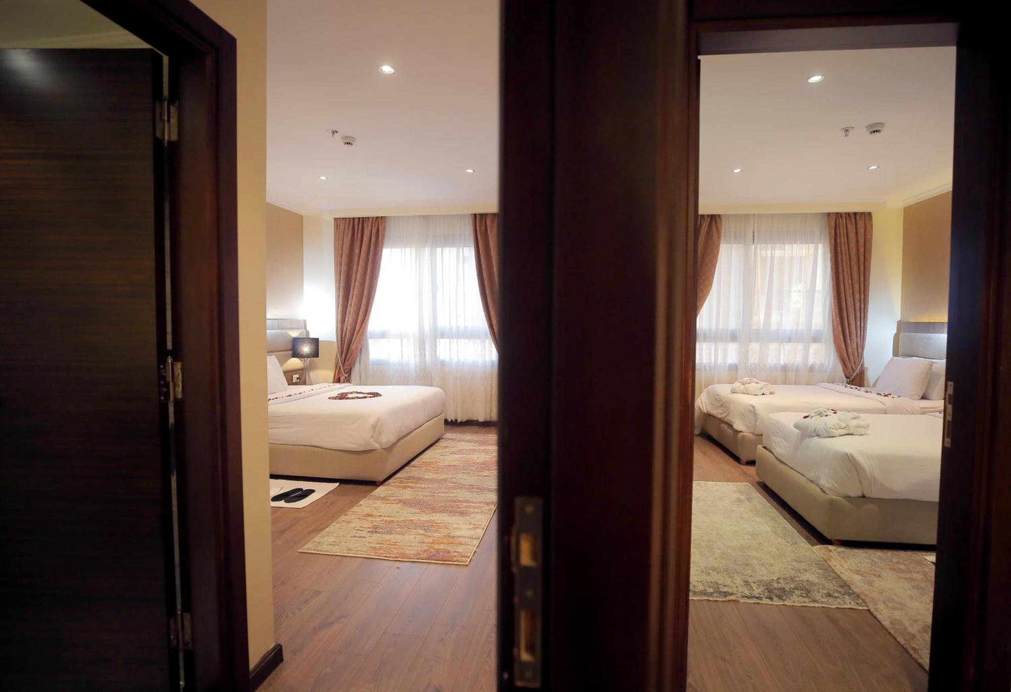 Cairo Taj Hotels & Suites - Dokki ภายนอก รูปภาพ