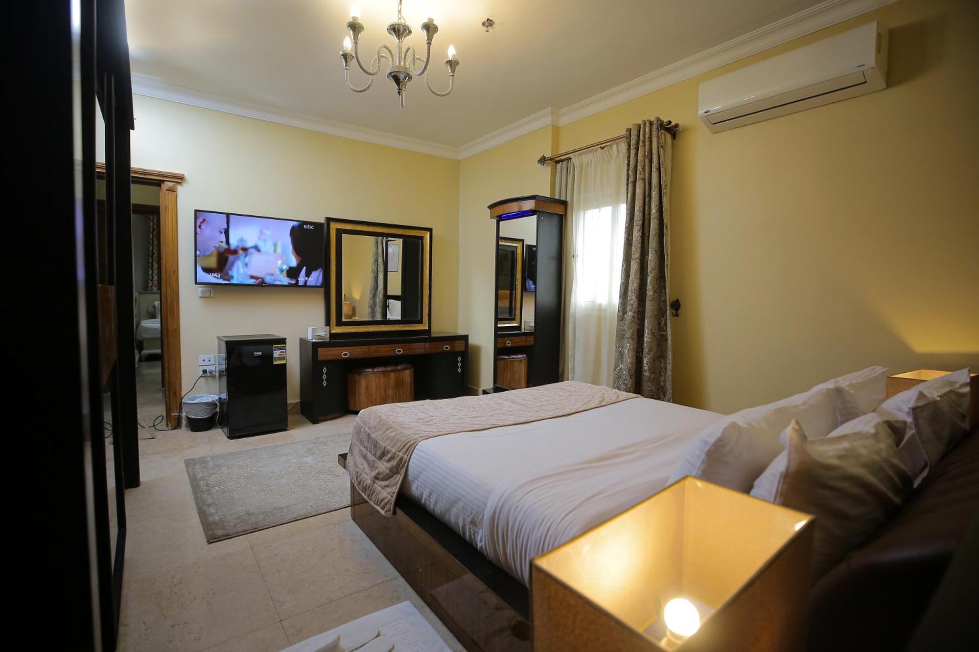 Cairo Taj Hotels & Suites - Dokki ภายนอก รูปภาพ